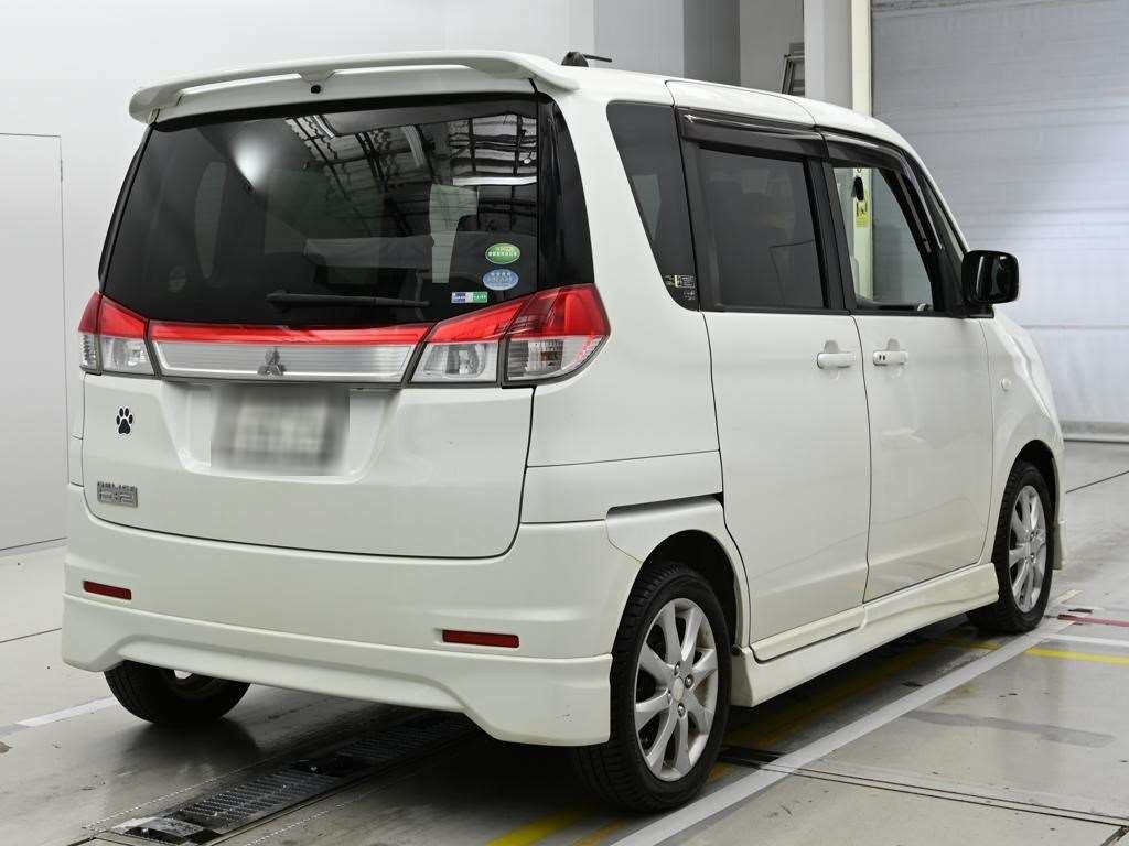 MITSUBISHI DELICA D:2