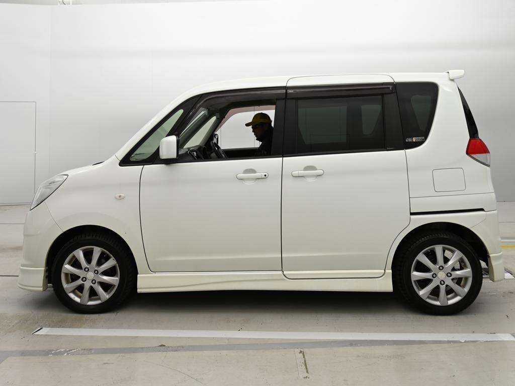 MITSUBISHI DELICA D:2