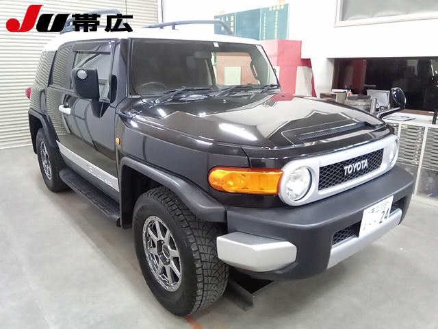 TOYOTA FJ CRUISER