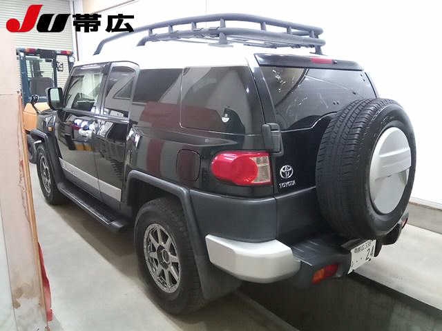 TOYOTA FJ CRUISER