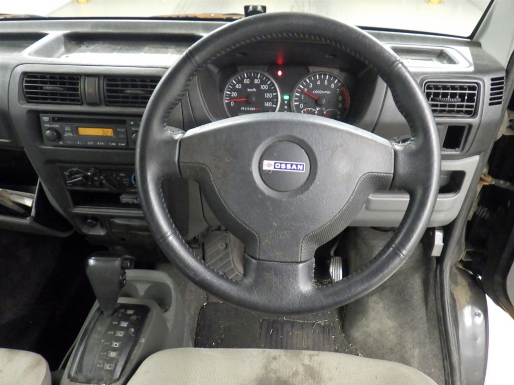 NISSAN CLIPPER