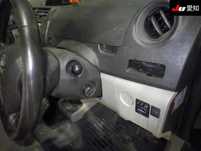 DAIHATSU BOON LUMINAS