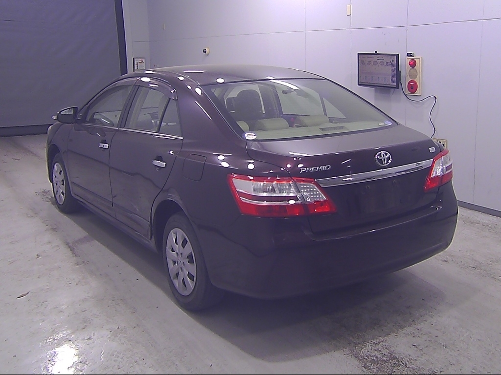 TOYOTA PREMIO