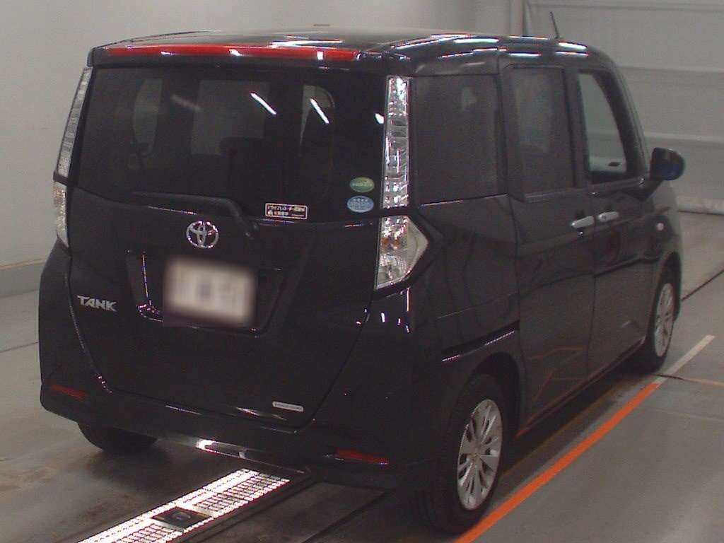TOYOTA TANK