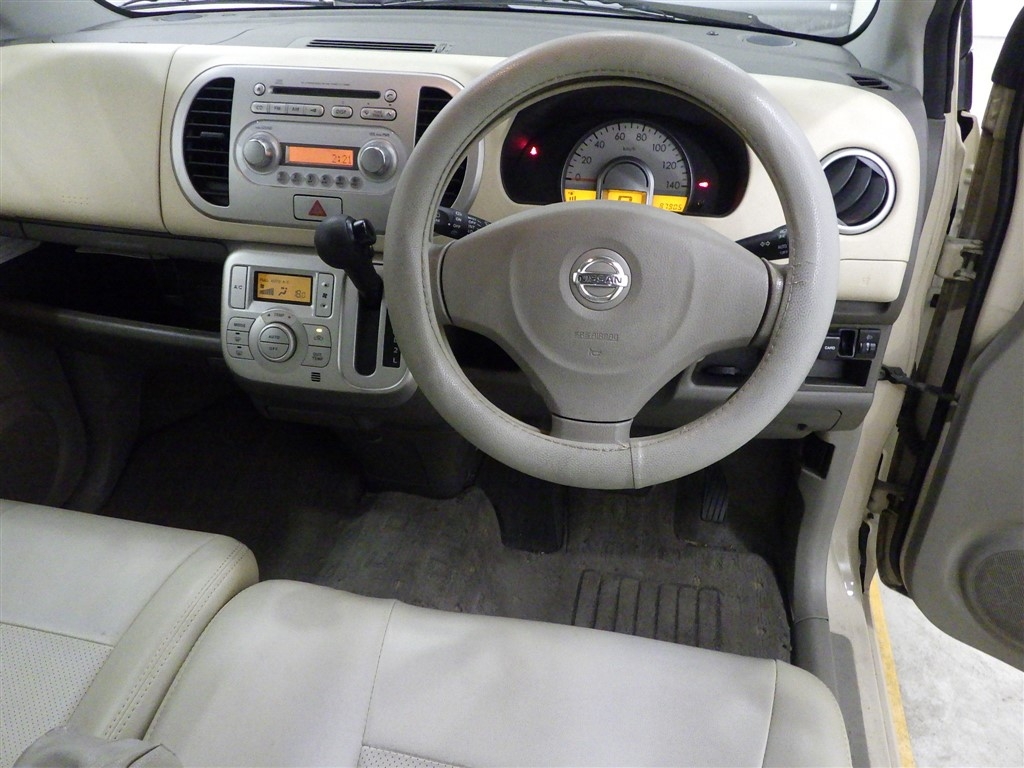 NISSAN MOCO