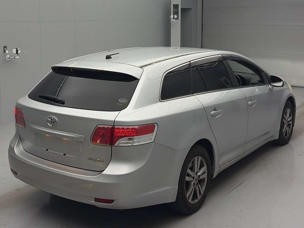 TOYOTA AVENSIS