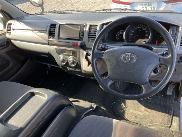 TOYOTA REGIUS ACE