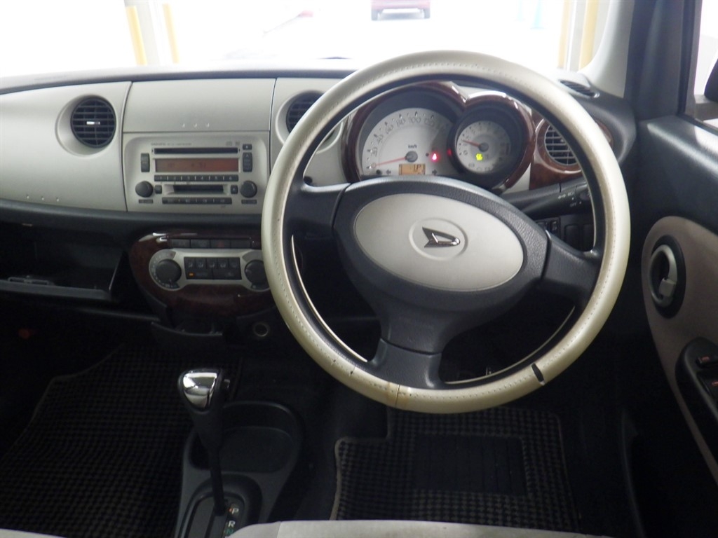 DAIHATSU MIRA GINO