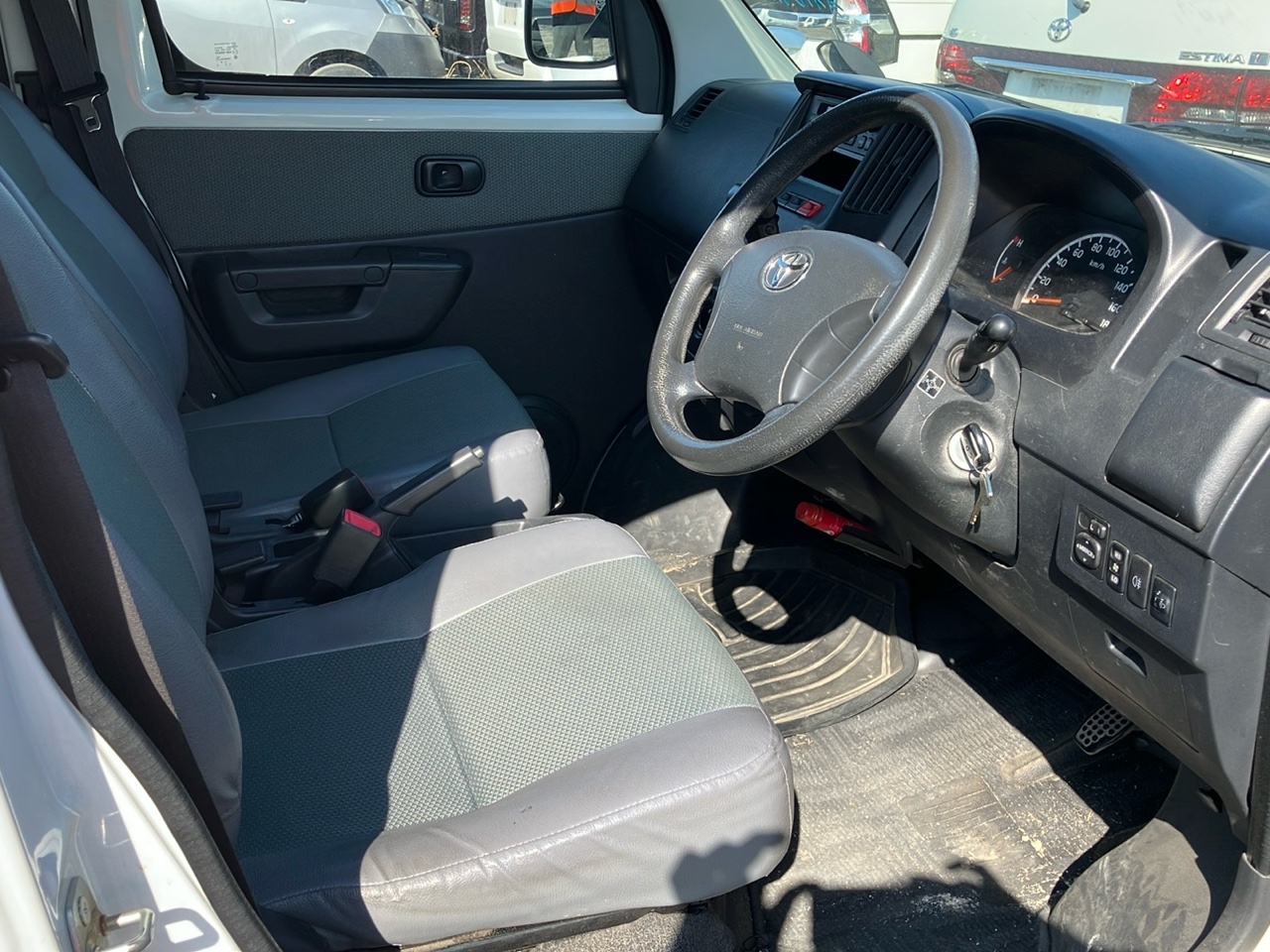 TOYOTA LITE ACE