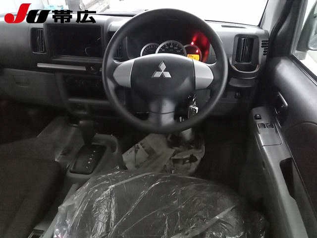 MITSUBISHI TOWN BOX