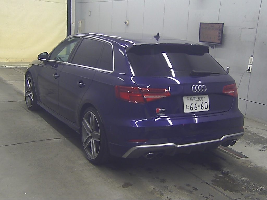 AUDI S3