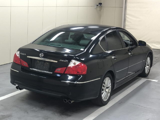 NISSAN FUGA