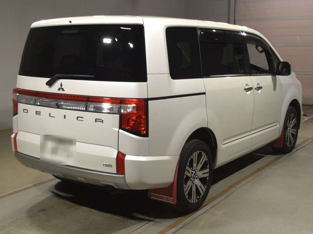 MITSUBISHI DELICA D:5