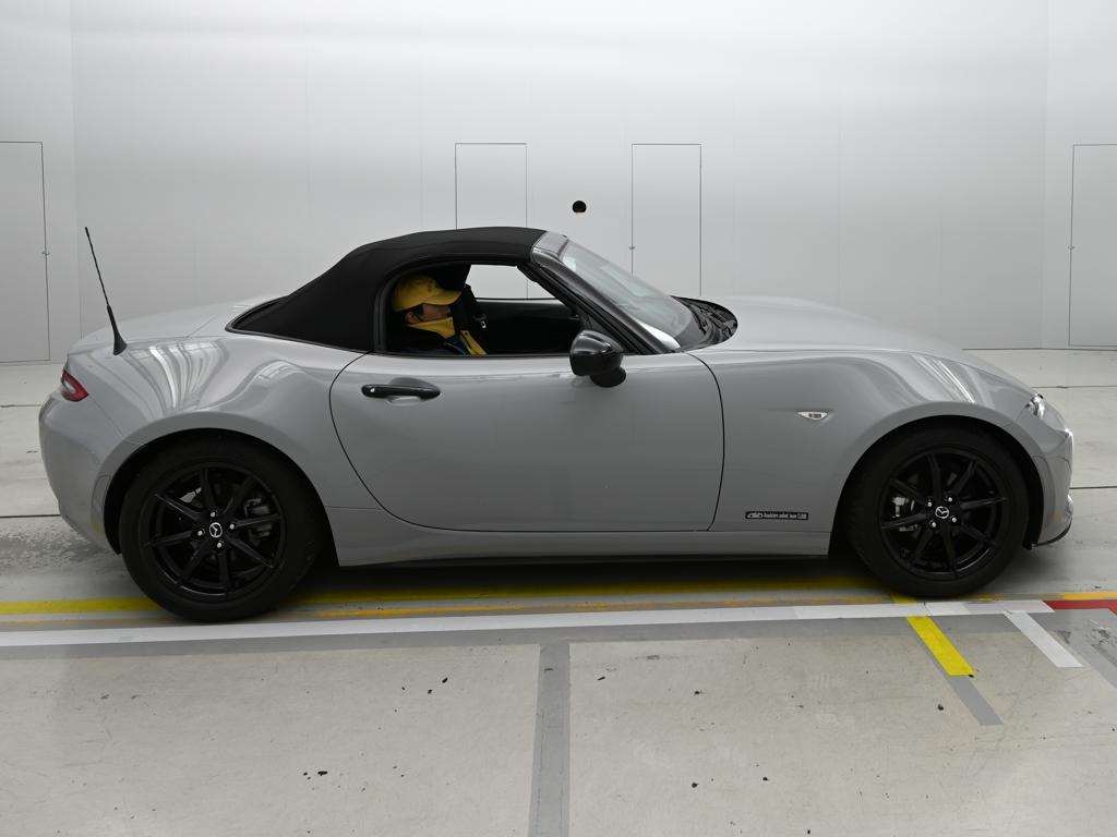 MAZDA ROADSTER