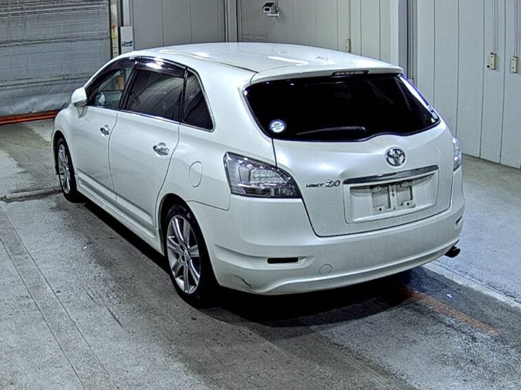 TOYOTA MARK X ZIO