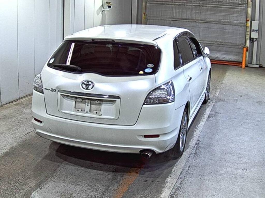 TOYOTA MARK X ZIO