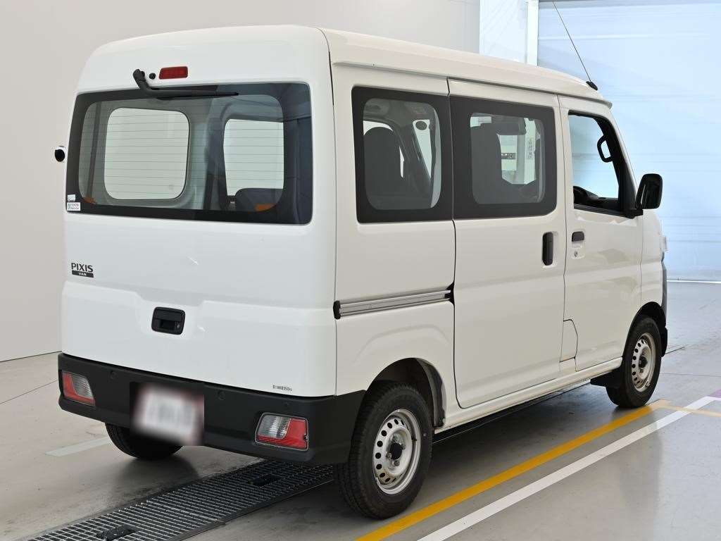 TOYOTA PIXIS VAN