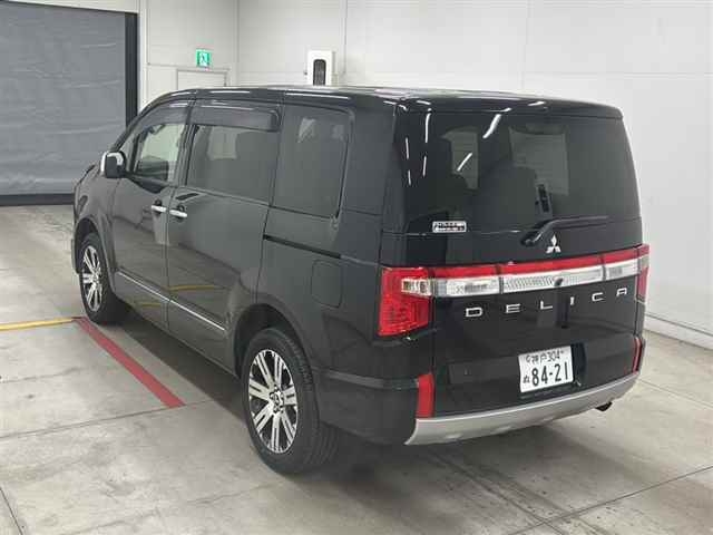 MITSUBISHI DELICA D:5