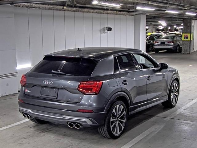 AUDI SQ2