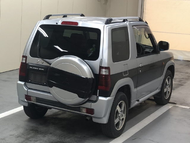 MITSUBISHI PAJERO MINI