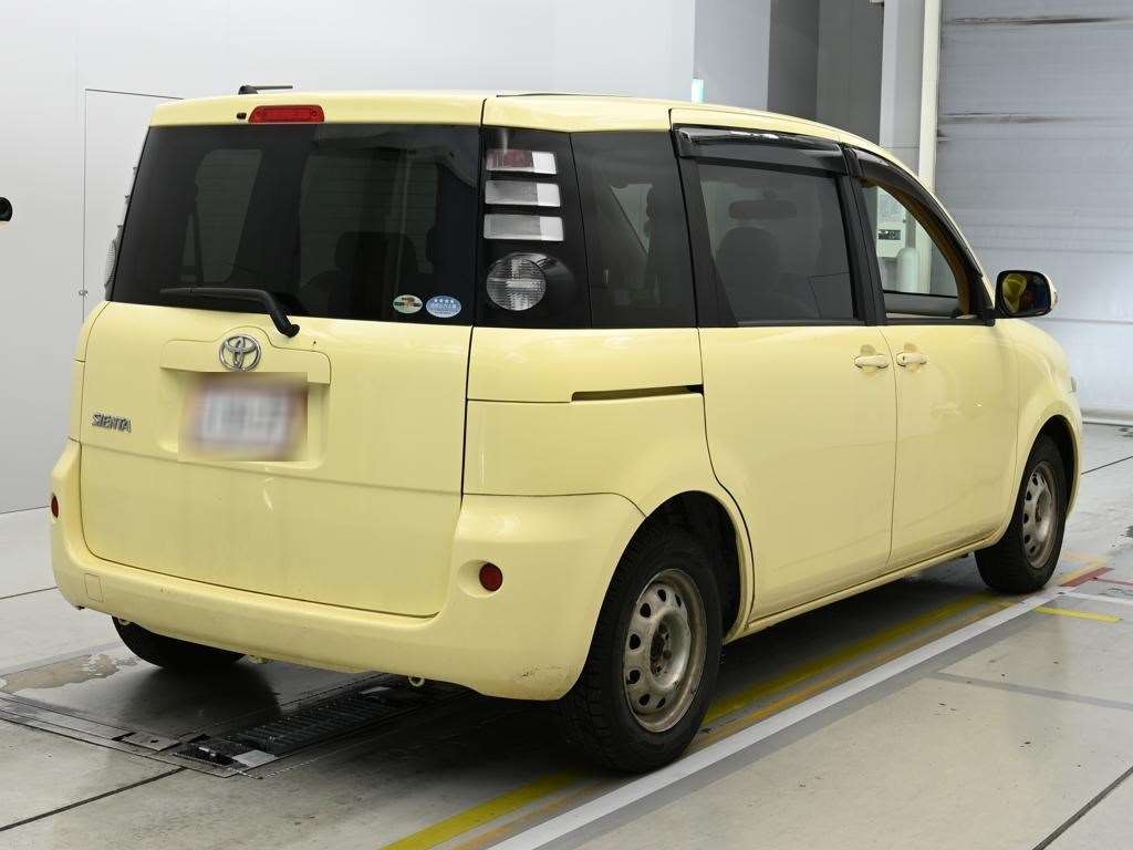 TOYOTA SIENTA