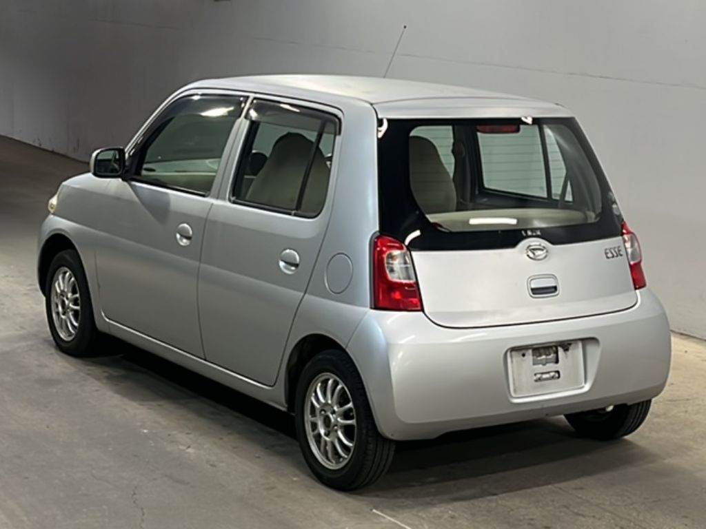 DAIHATSU ESSE