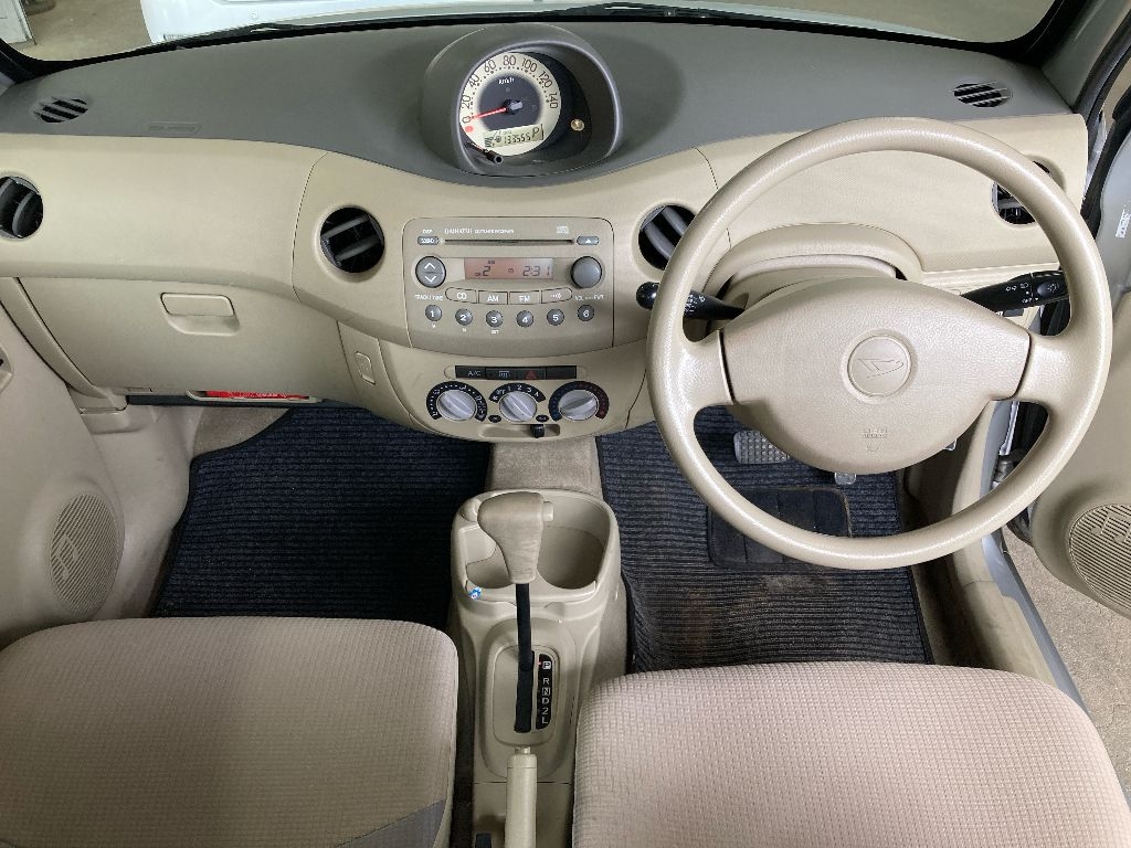 DAIHATSU ESSE