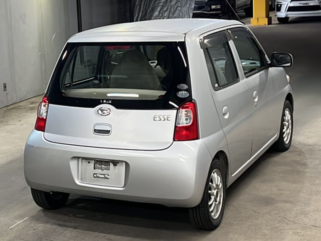 DAIHATSU ESSE