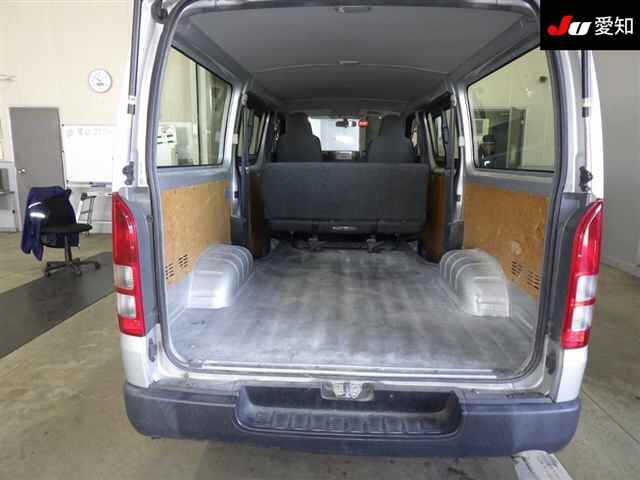 TOYOTA REGIUS ACE