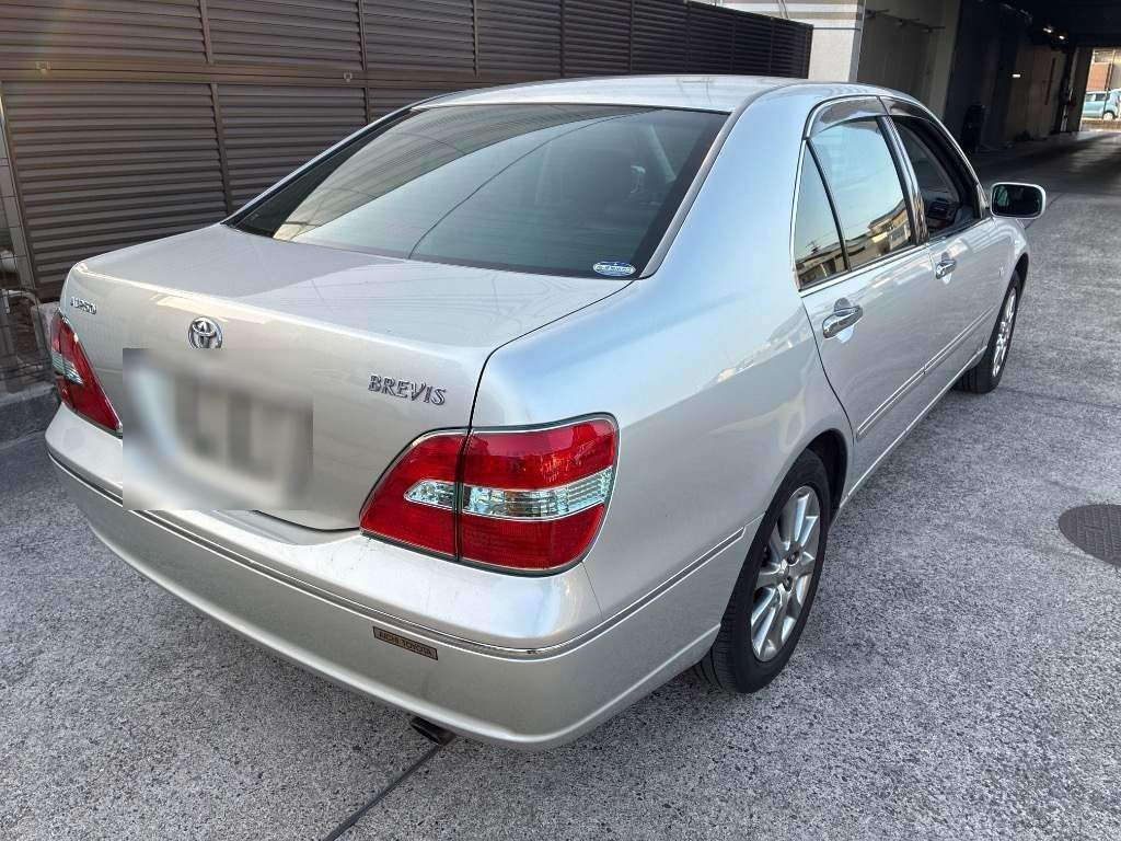 TOYOTA BREVIS