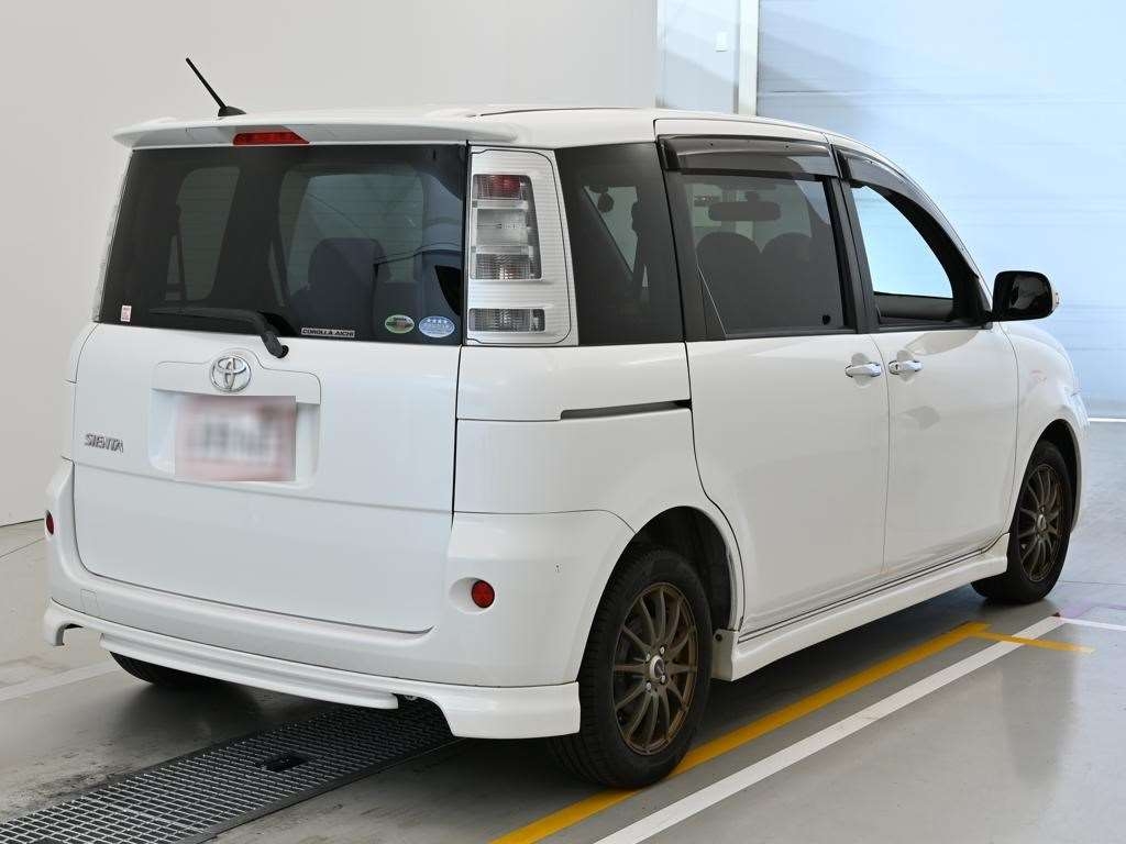 TOYOTA SIENTA