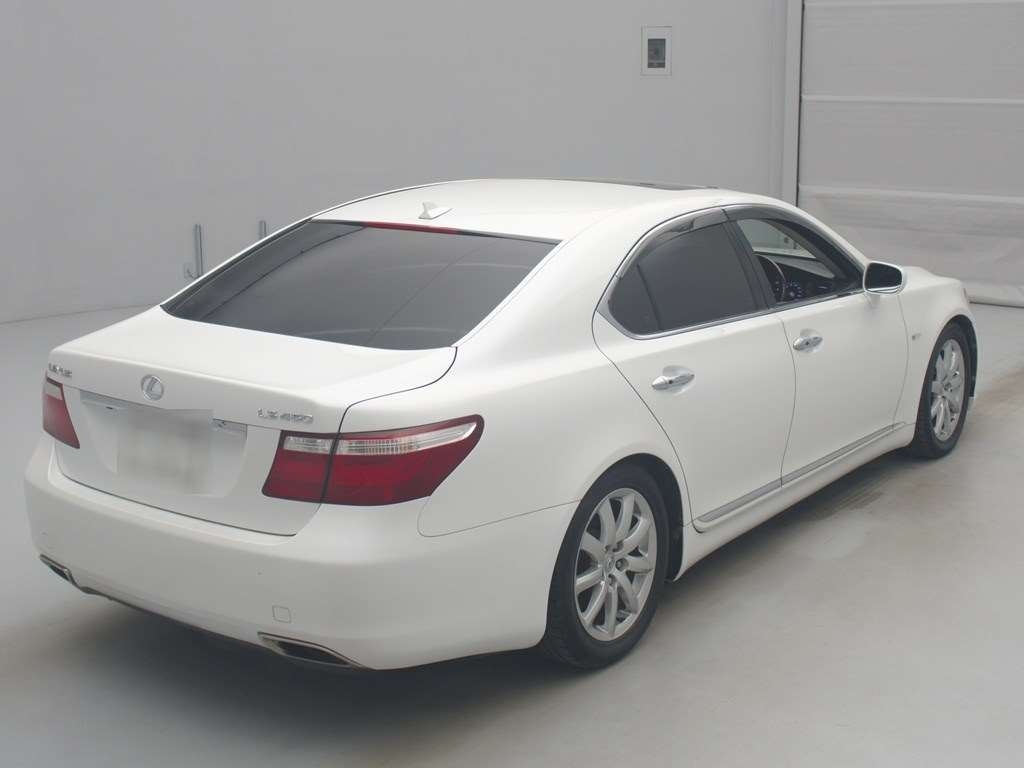 LEXUS LS460