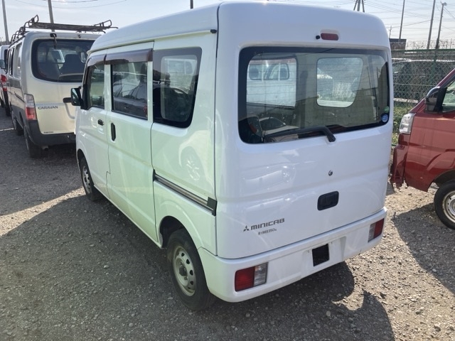 MITSUBISHI MINICAB