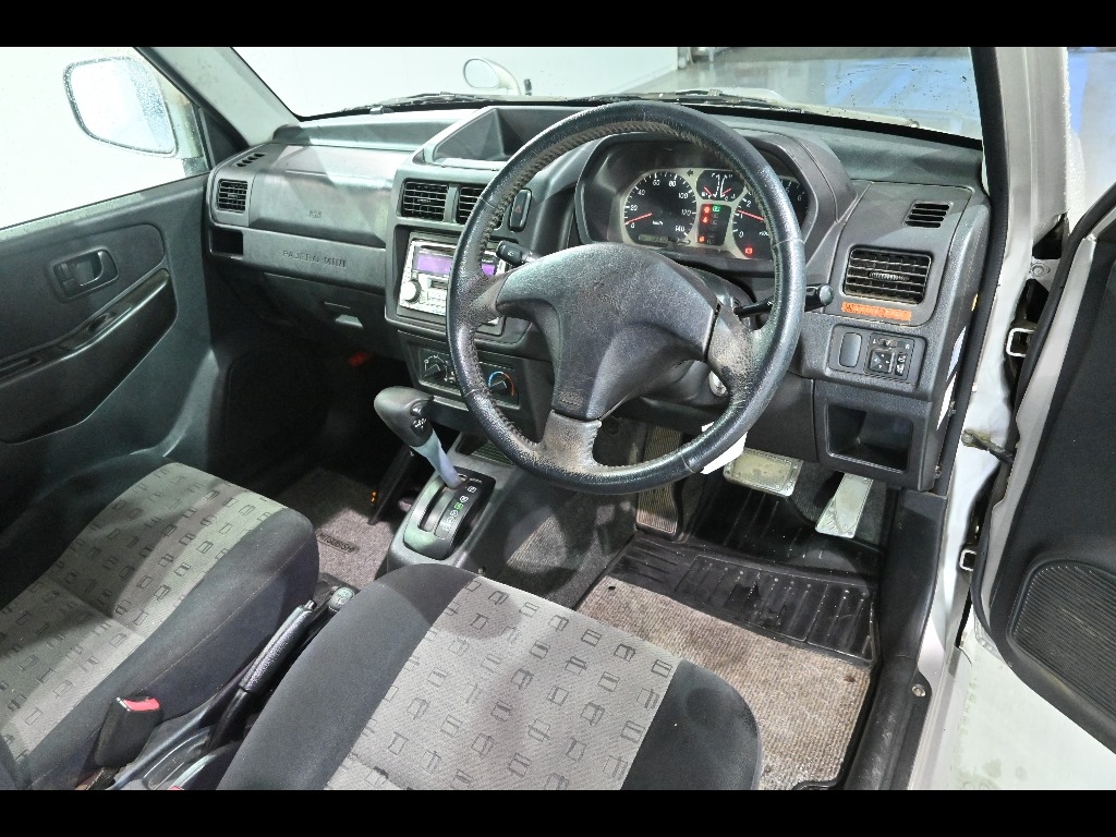 MITSUBISHI PAJERO MINI