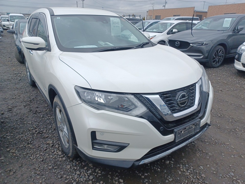 NISSAN X-TRAIL