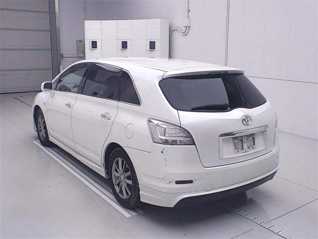 TOYOTA MARK X ZIO