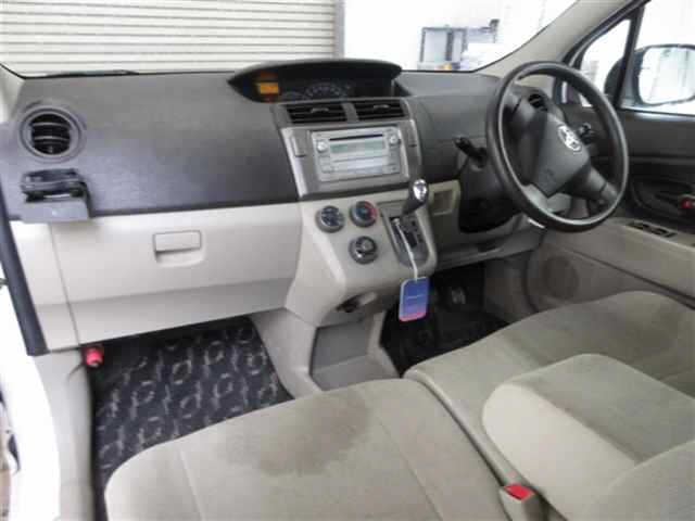 TOYOTA PASSO SETTE