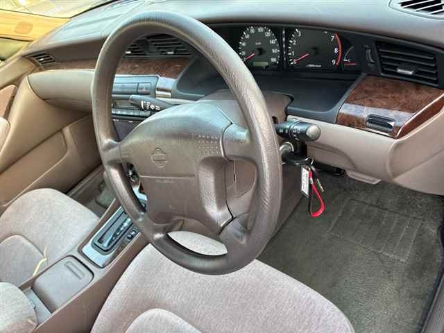 NISSAN LAUREL