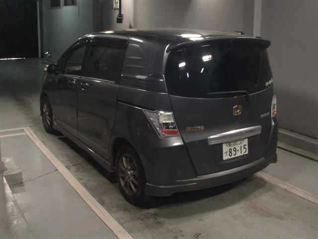 HONDA FREED SPIKE
