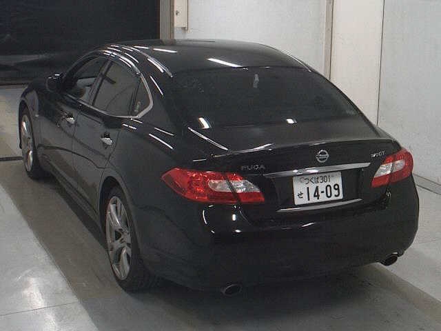 NISSAN FUGA