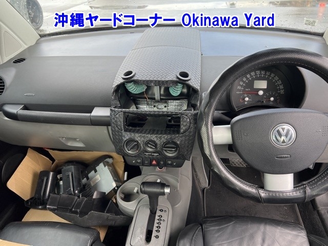 VOLKSWAGEN BEETLE