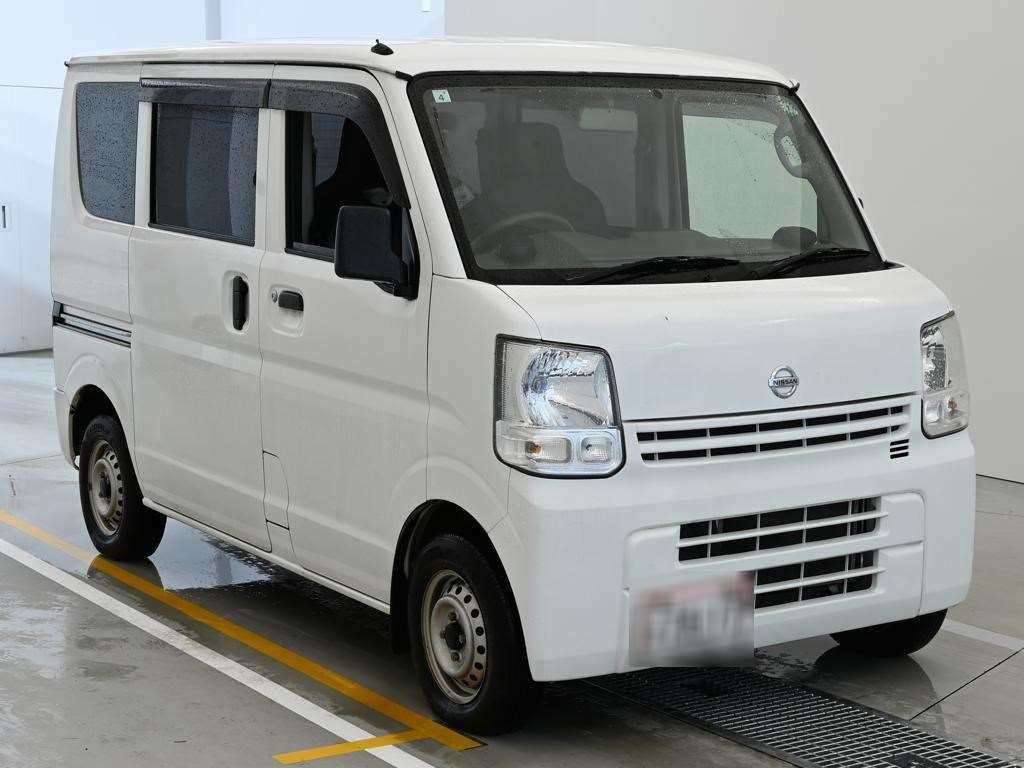 NISSAN NV100 CLIPPER