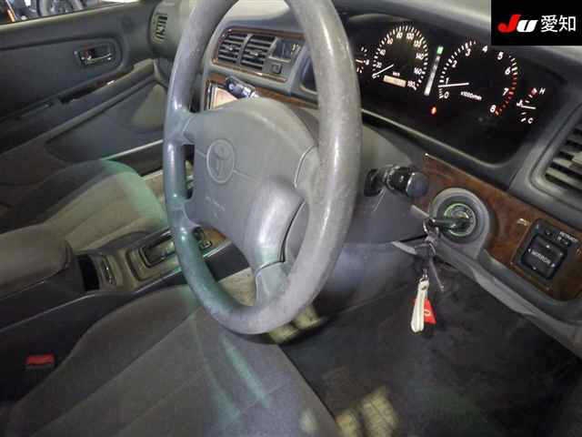 TOYOTA MARK II