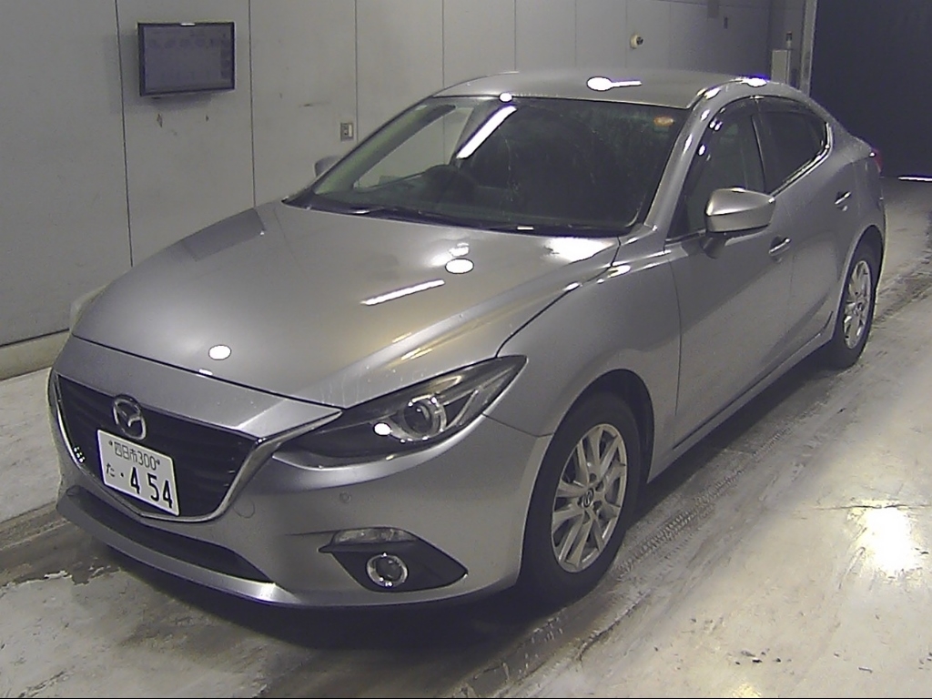 MAZDA AXELA