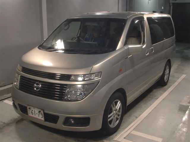 NISSAN ELGRAND