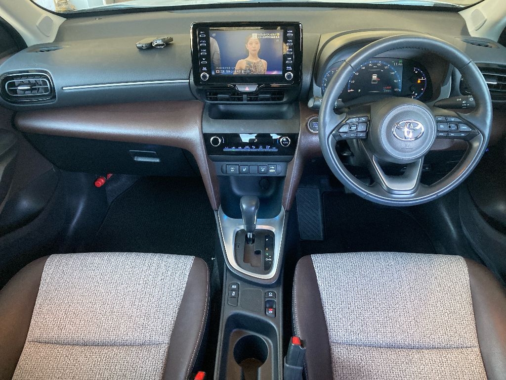 TOYOTA YARIS CROSS