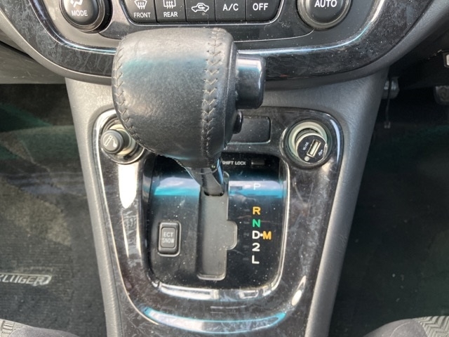 TOYOTA KLUGER V