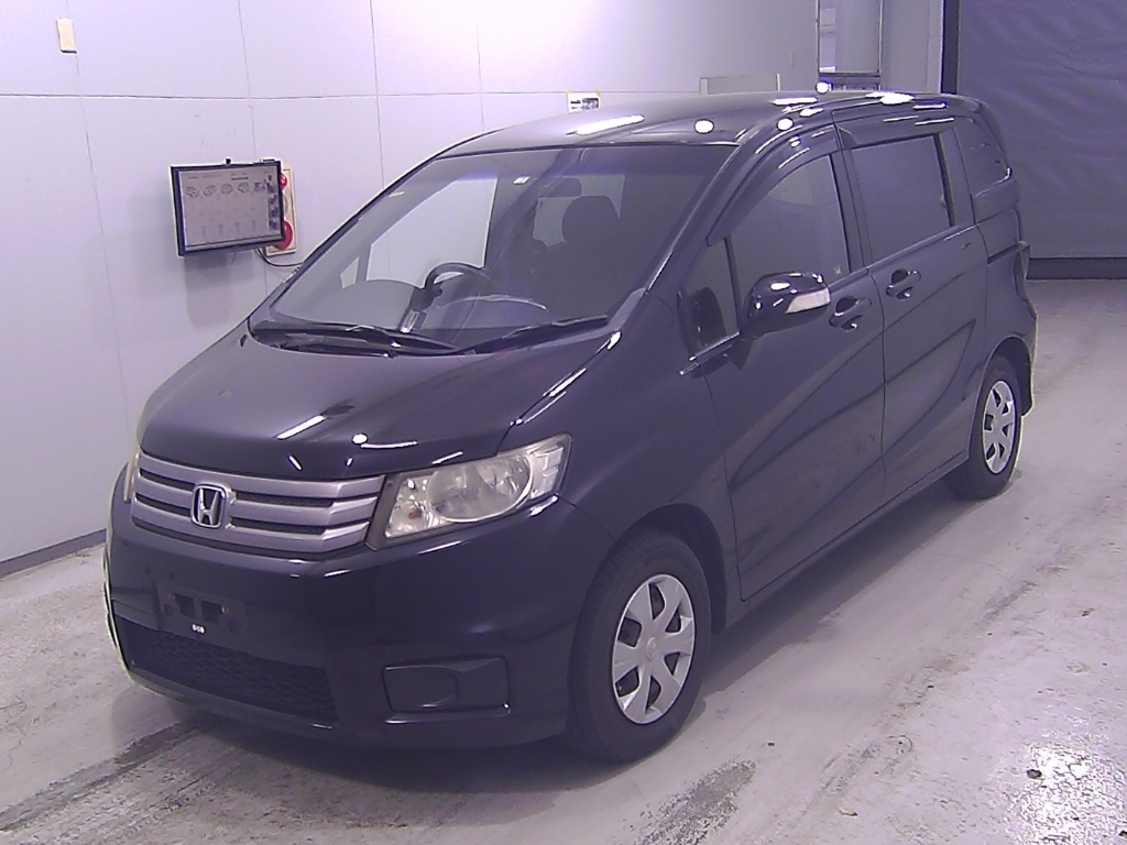 HONDA FREED SPIKE