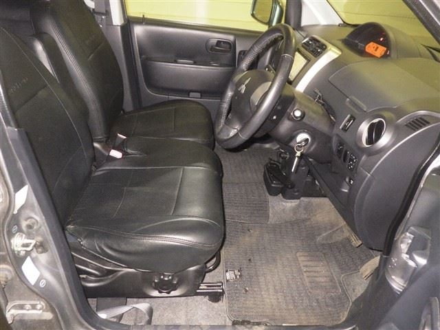 MITSUBISHI EK SPORT
