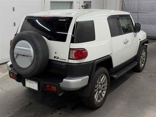 TOYOTA FJ CRUISER